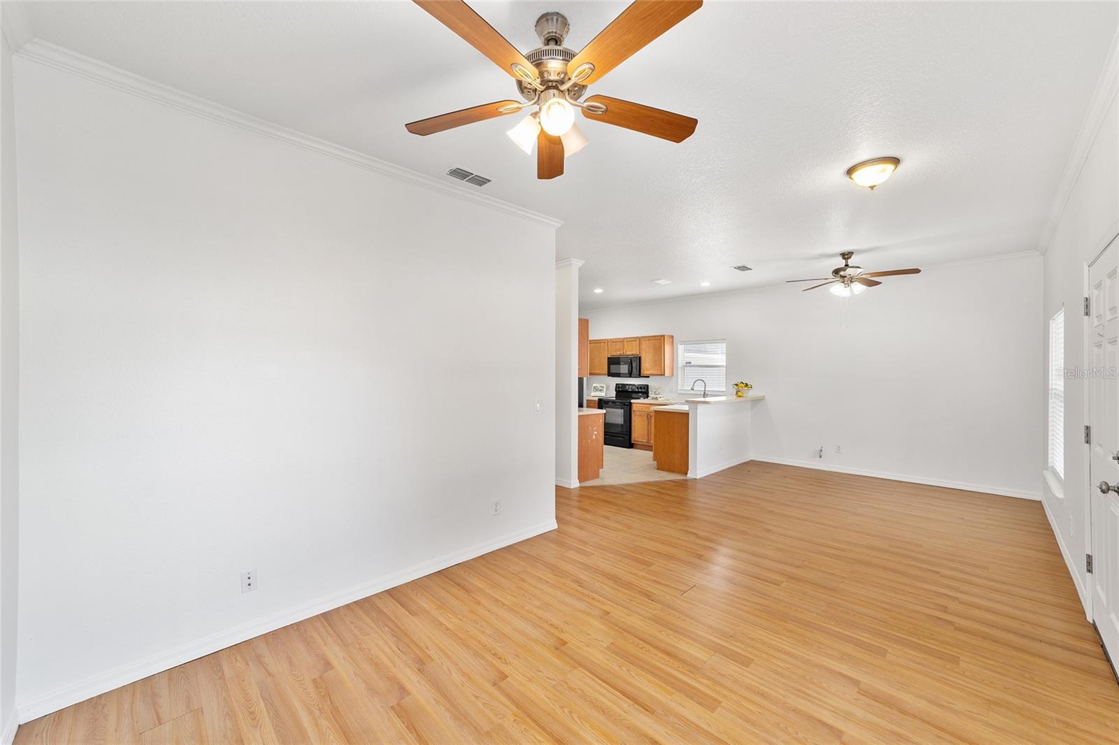 CARLTON VILLAGE PARK - Residential