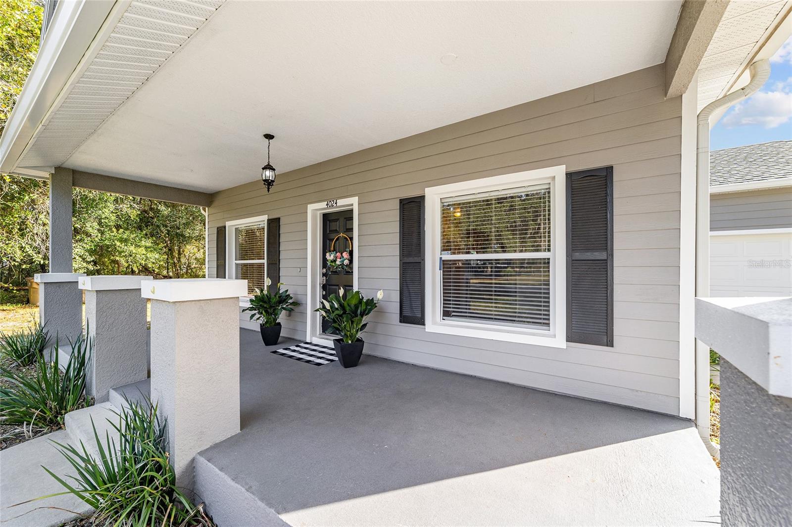 CARLTON VILLAGE PARK - Residential