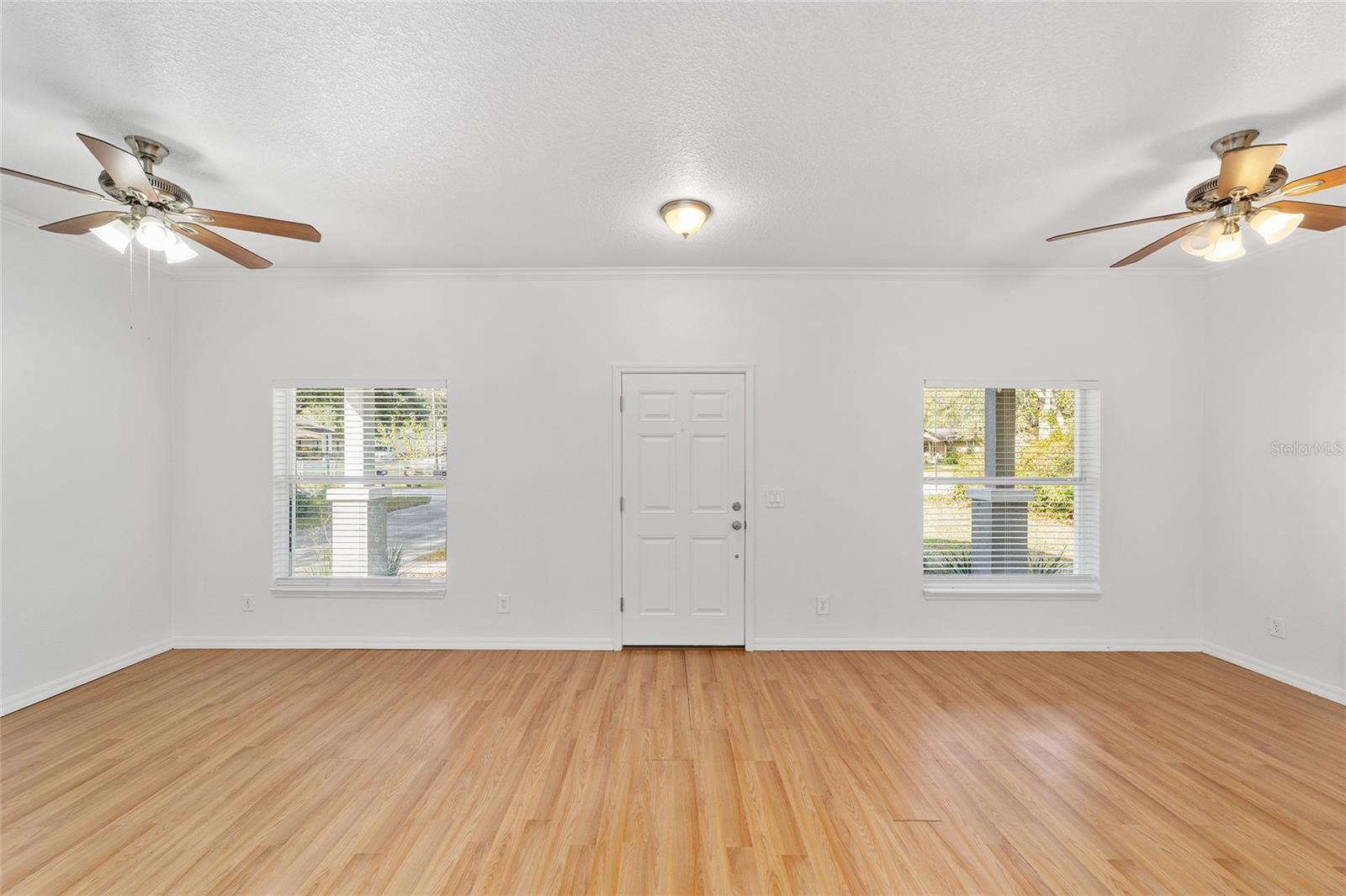 CARLTON VILLAGE PARK - Residential