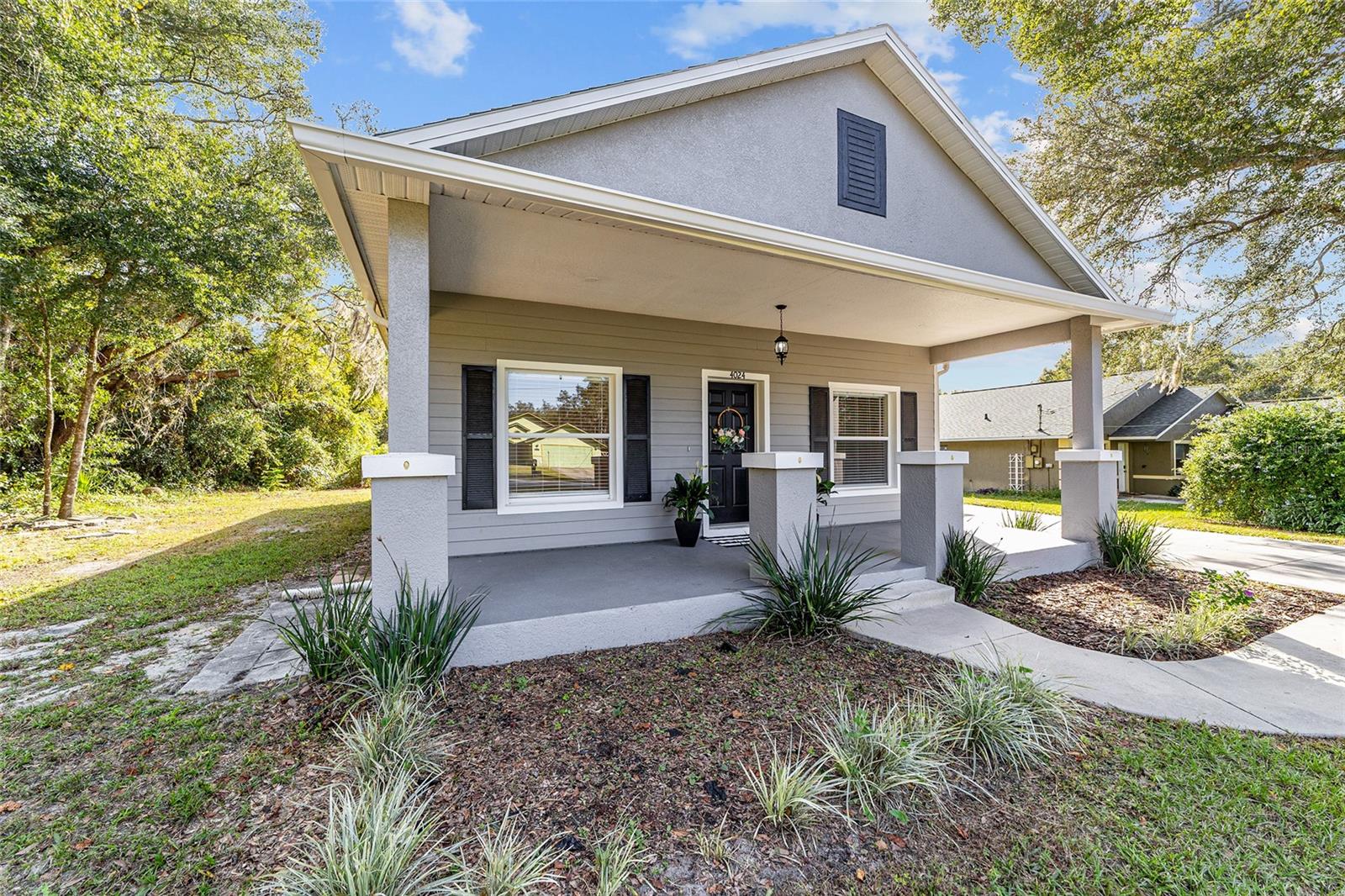 CARLTON VILLAGE PARK - Residential