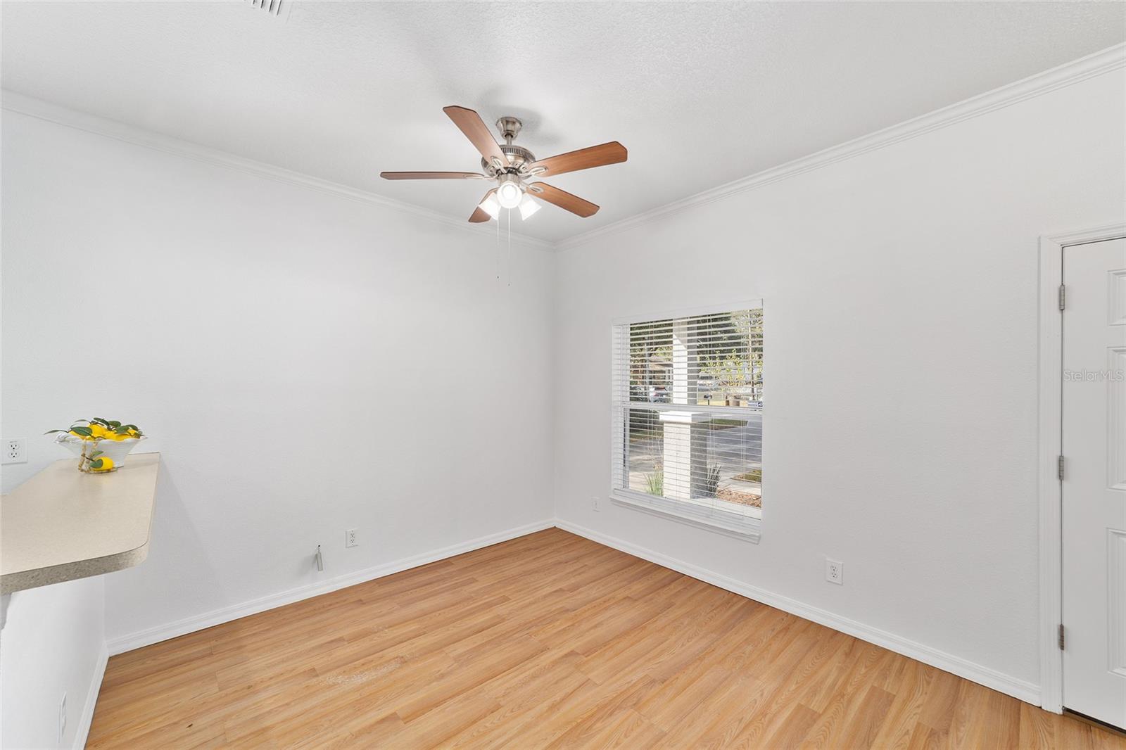 CARLTON VILLAGE PARK - Residential