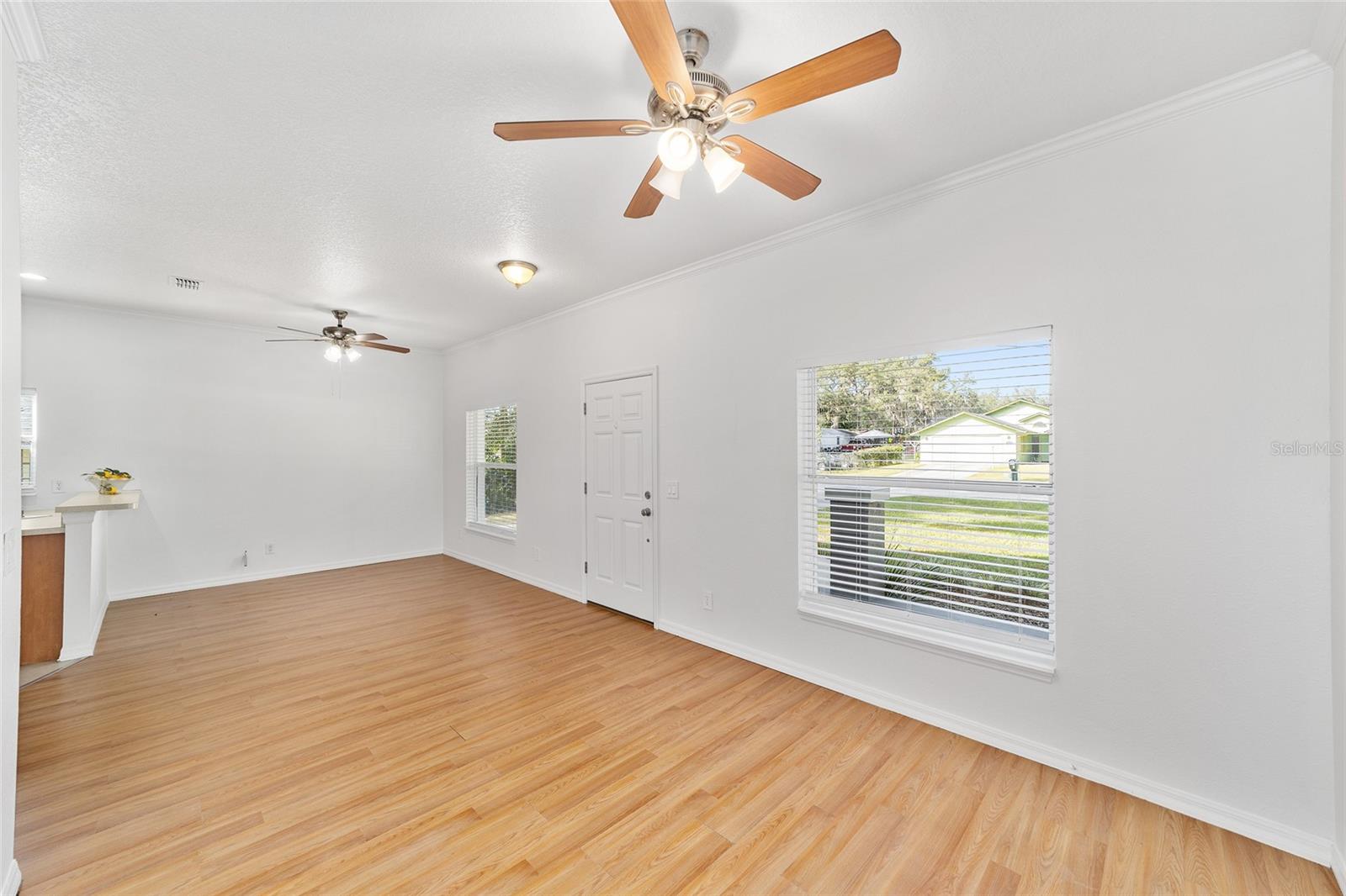 CARLTON VILLAGE PARK - Residential