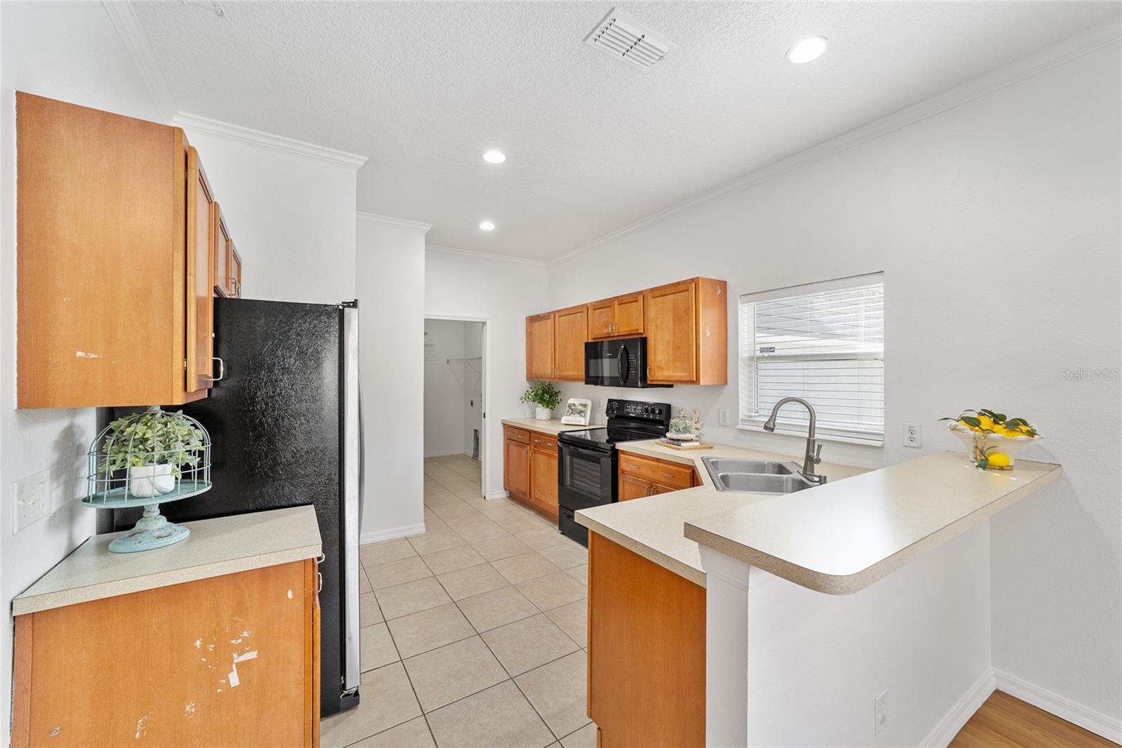 CARLTON VILLAGE PARK - Residential