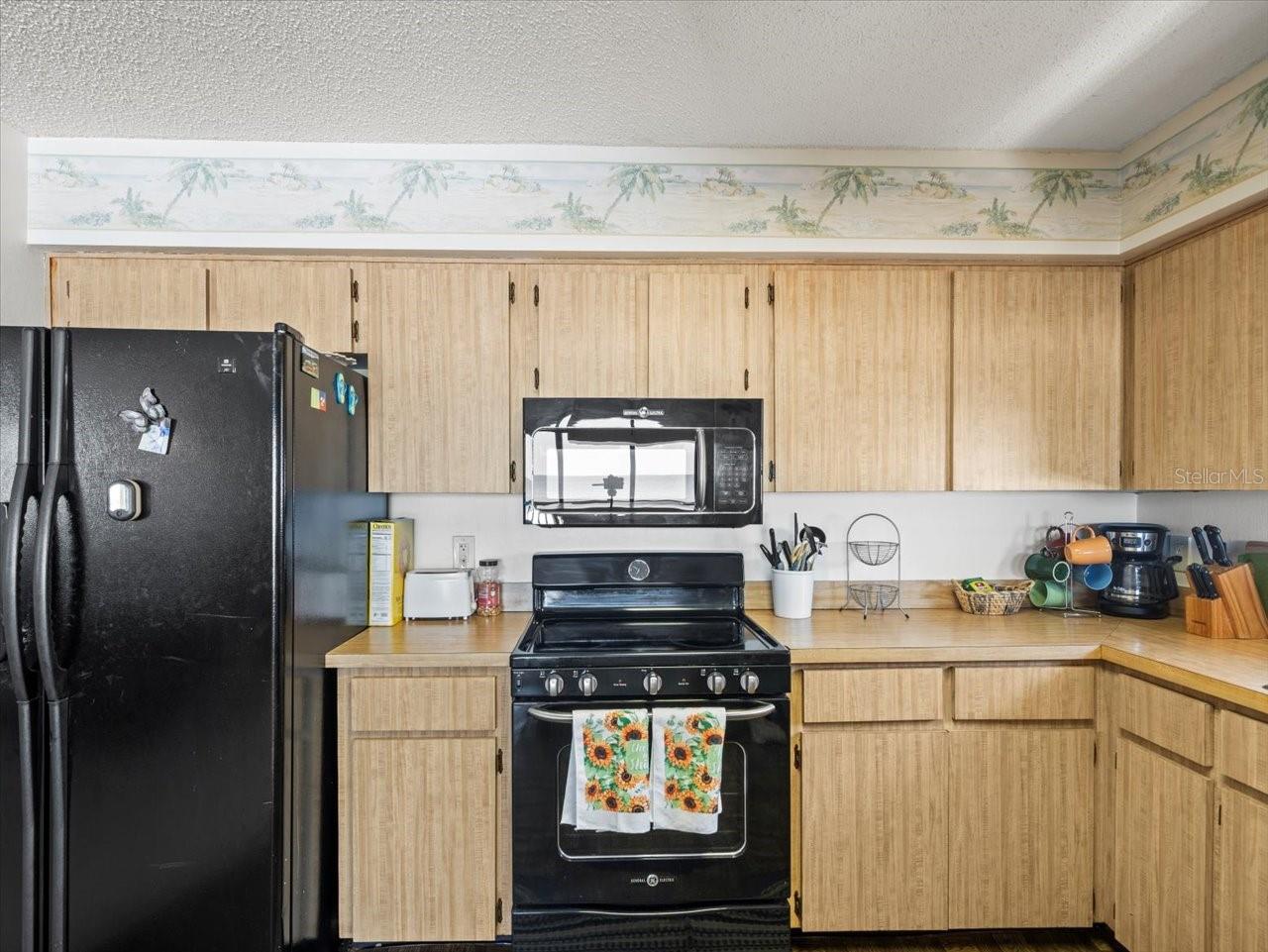 SUNSET VILLA CONDO - Residential