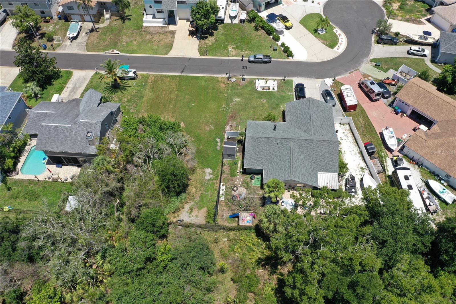 GULFWINDS DRIVE