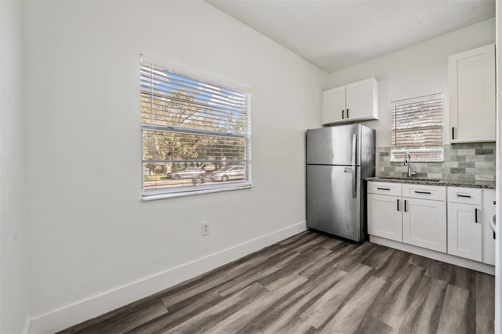 SULPHUR SPGS ADD - Residential Income