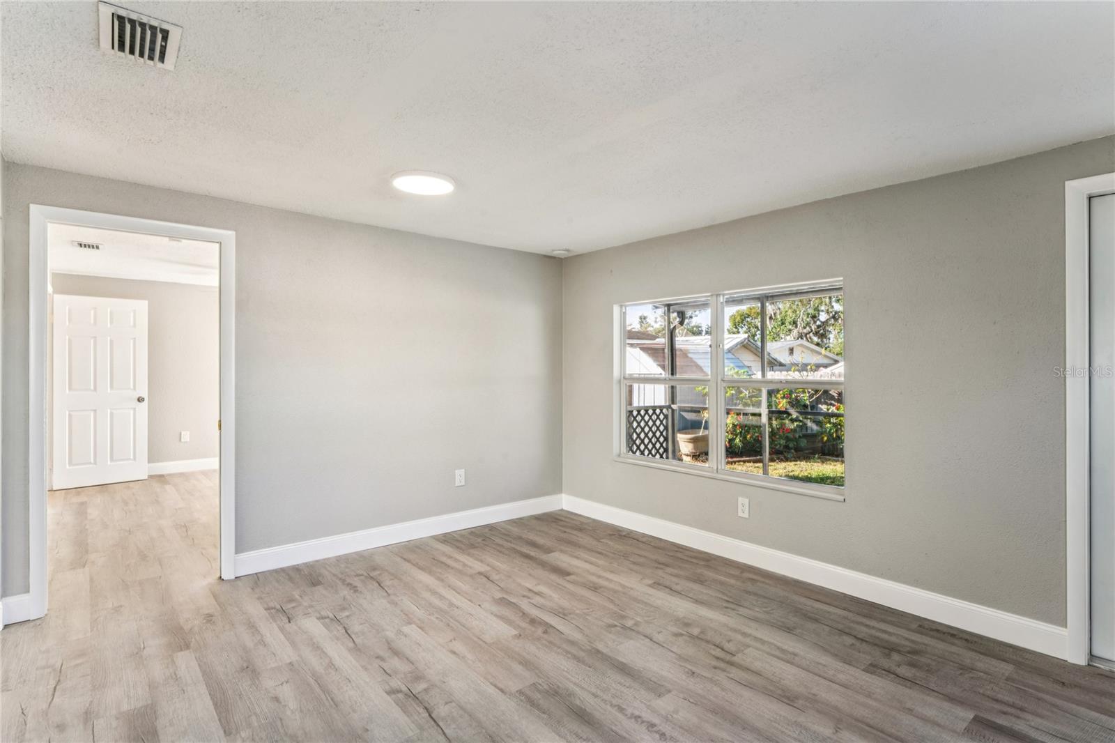 BEACON SQUARE - Residential