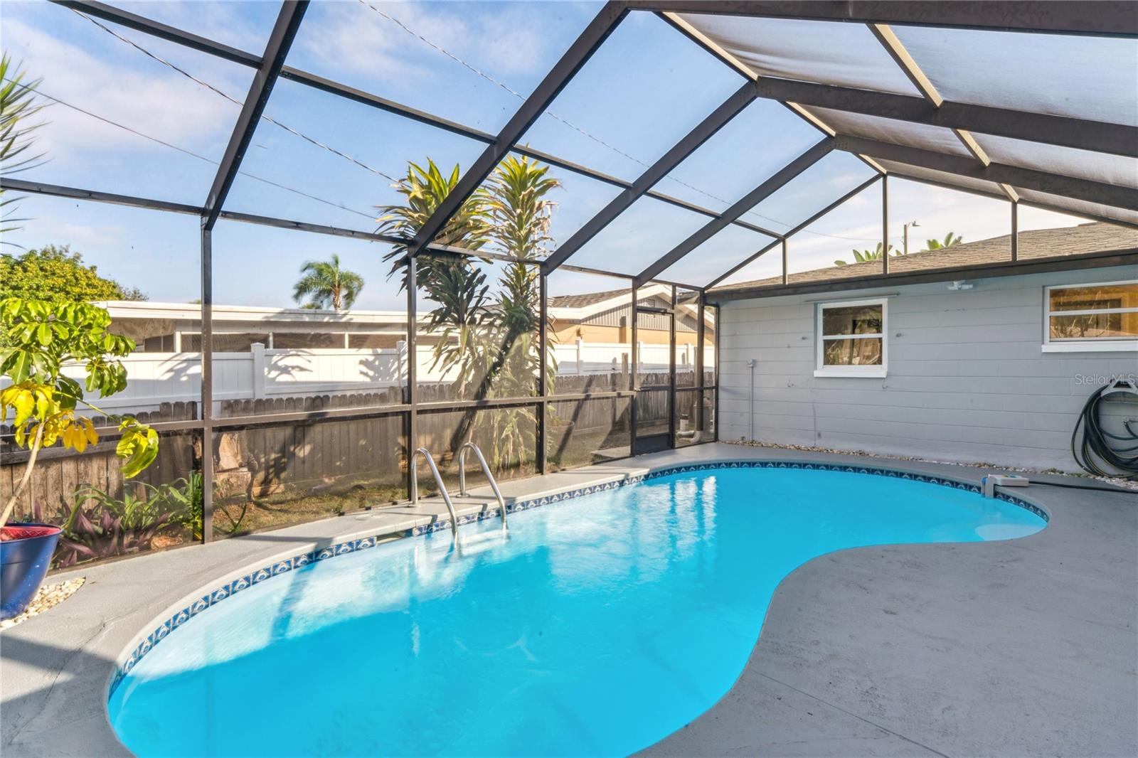 BEACON SQUARE - Residential