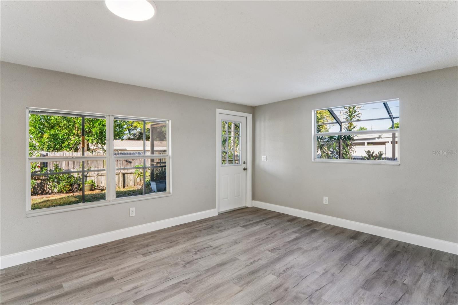 BEACON SQUARE - Residential