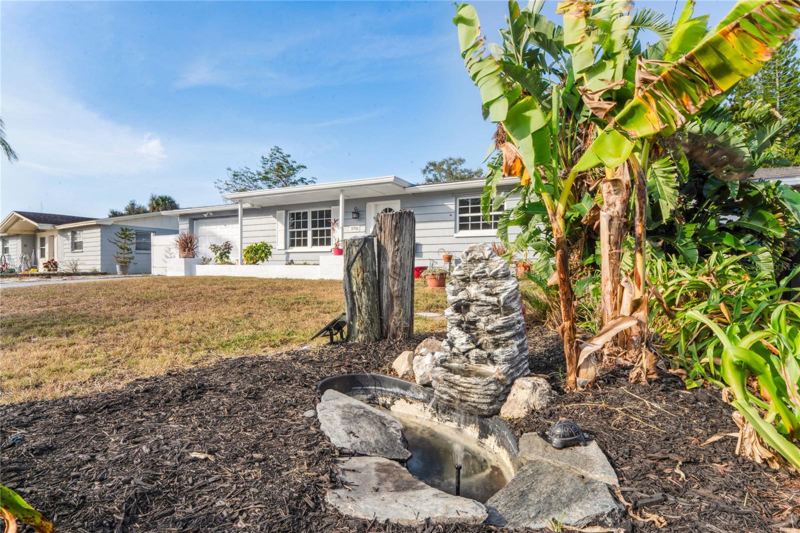 BEACON SQUARE - Residential