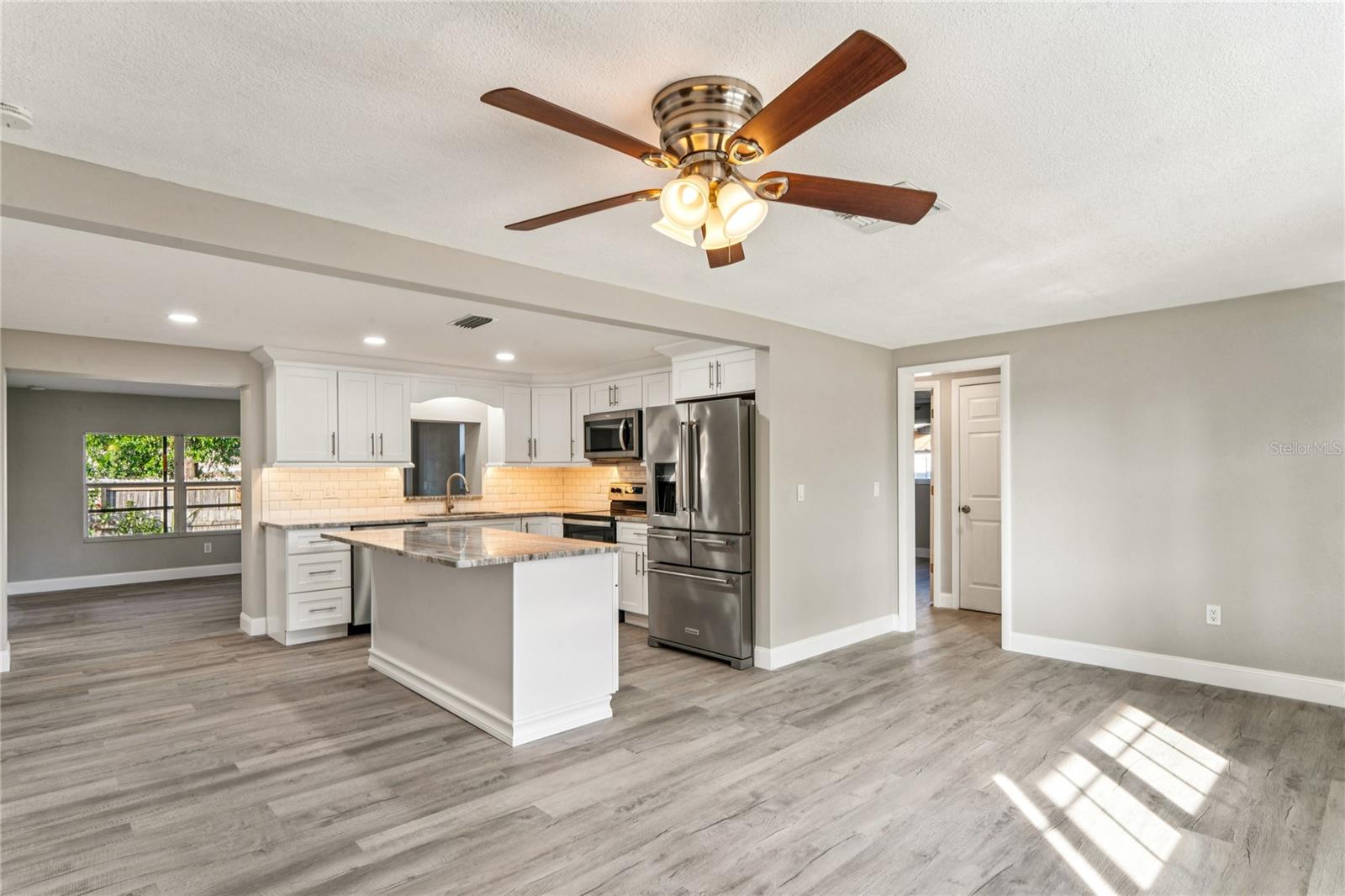 BEACON SQUARE - Residential