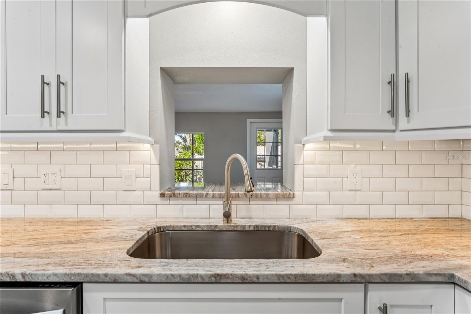 BEACON SQUARE - Residential