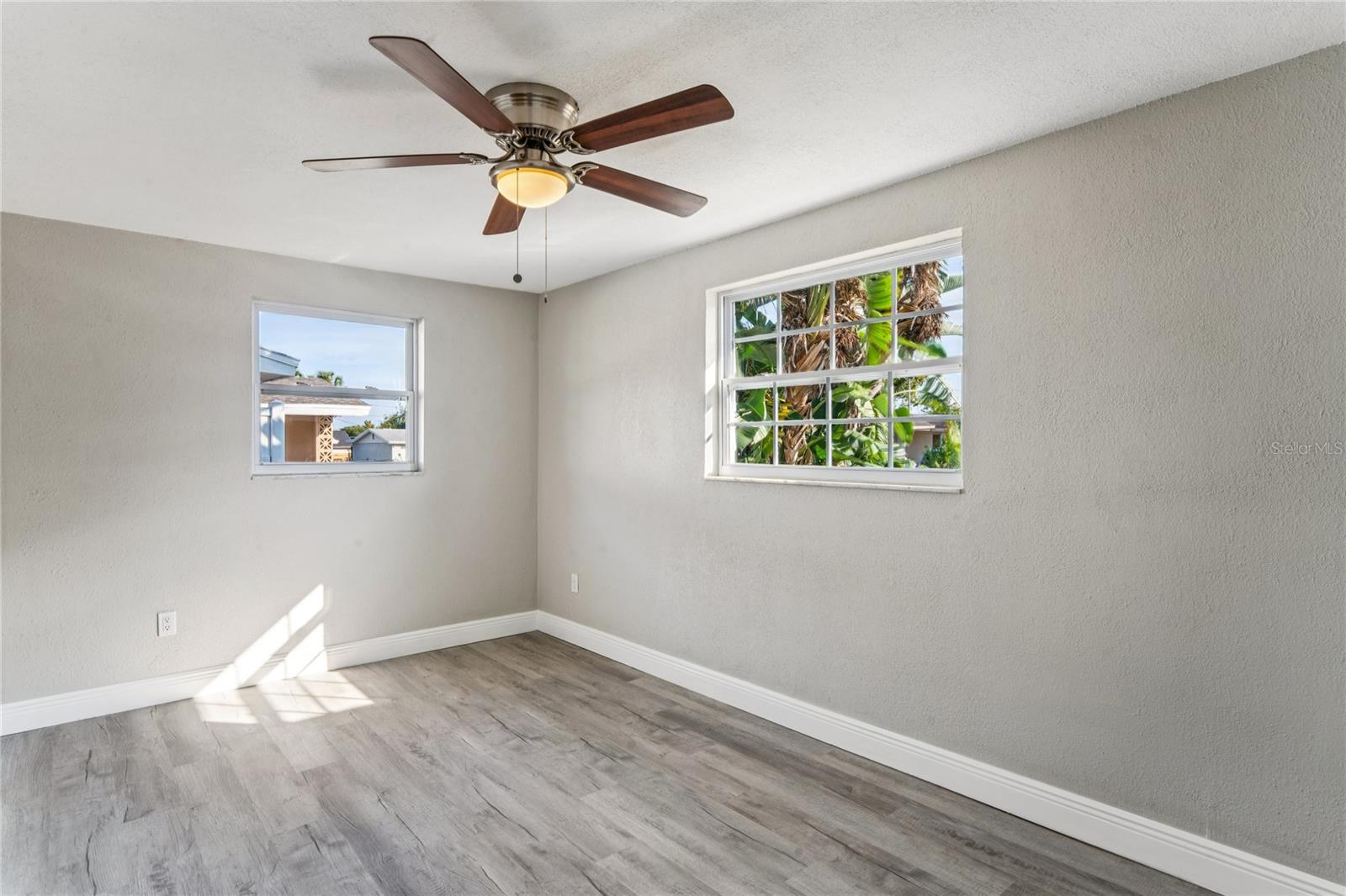 BEACON SQUARE - Residential