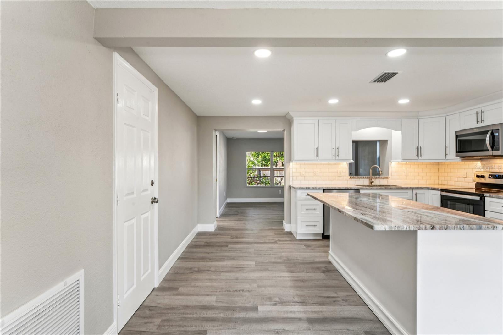 BEACON SQUARE - Residential