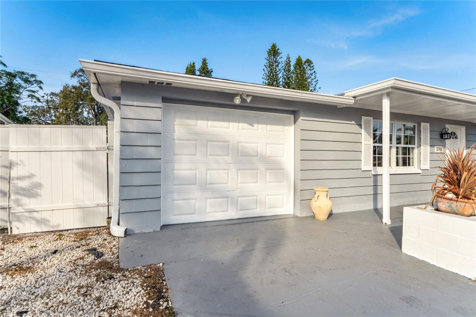 BEACON SQUARE - Residential