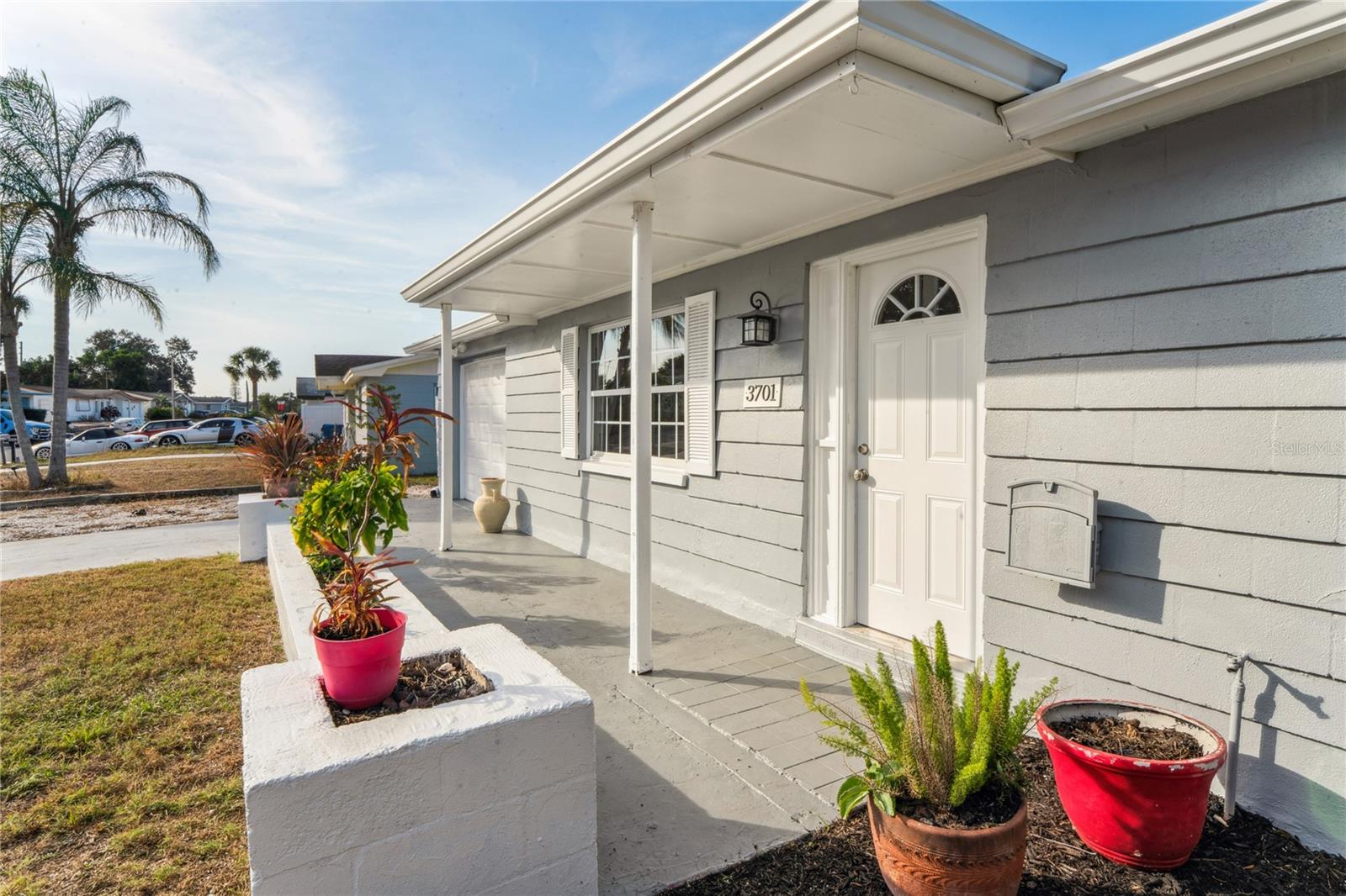 BEACON SQUARE - Residential