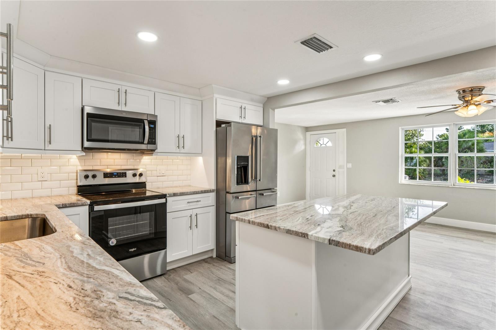 BEACON SQUARE - Residential