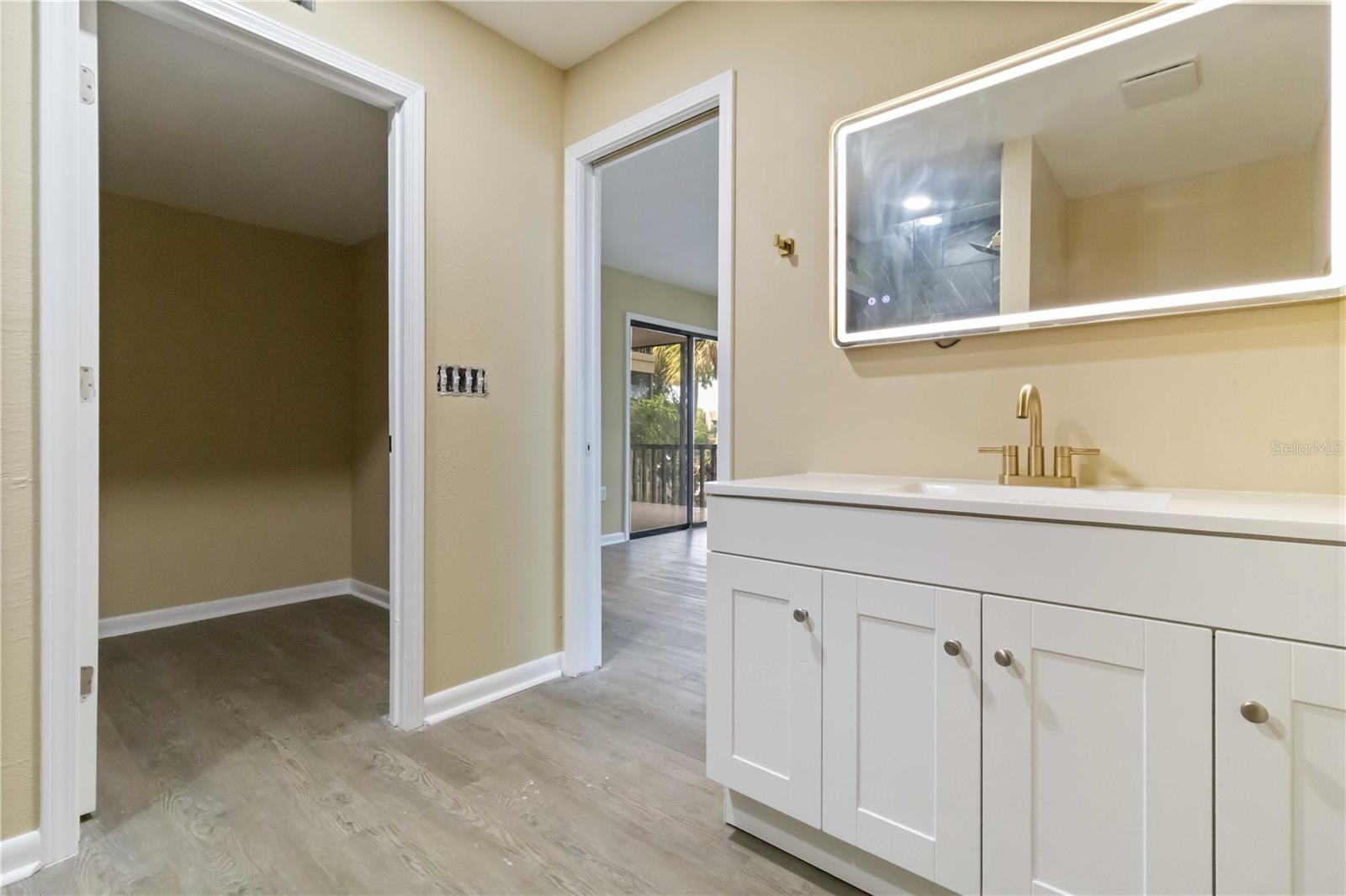 LAKE ARROWHEAD - Residential