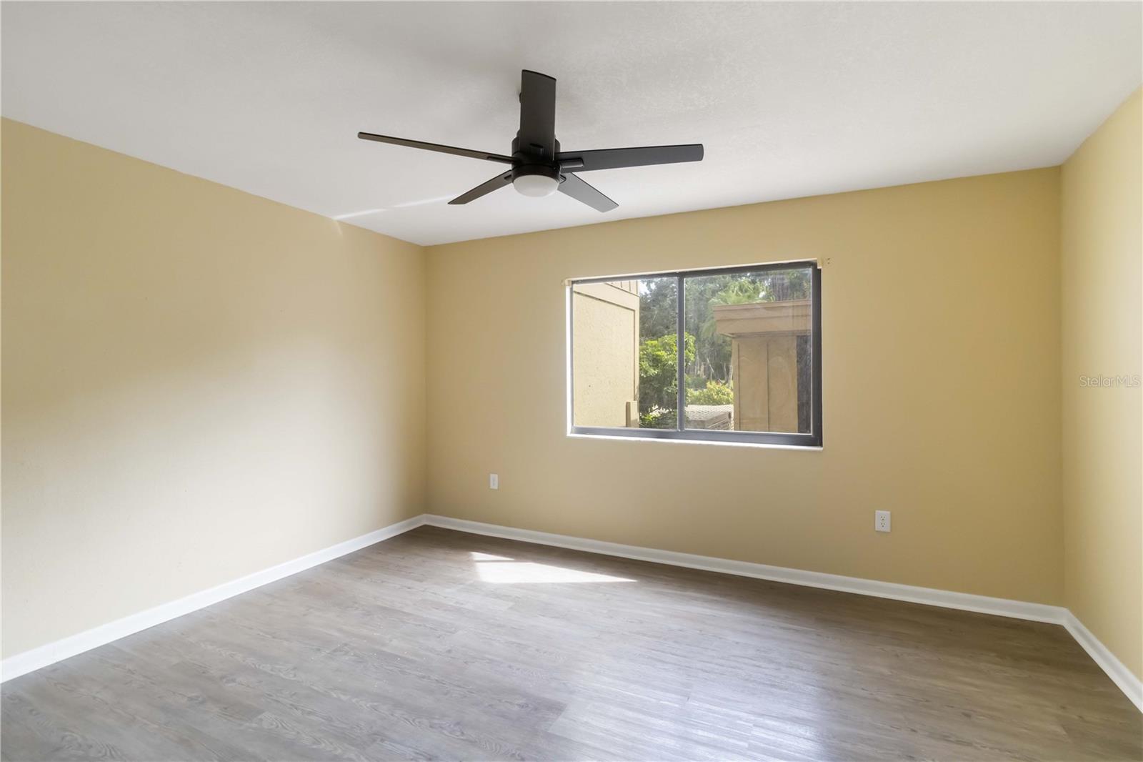 LAKE ARROWHEAD - Residential