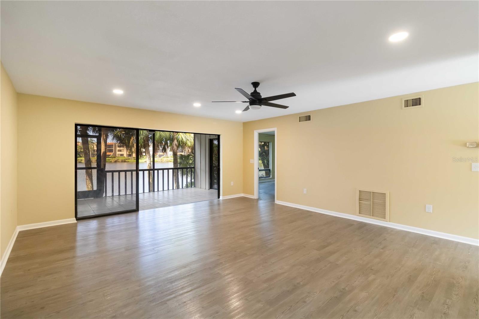 LAKE ARROWHEAD - Residential