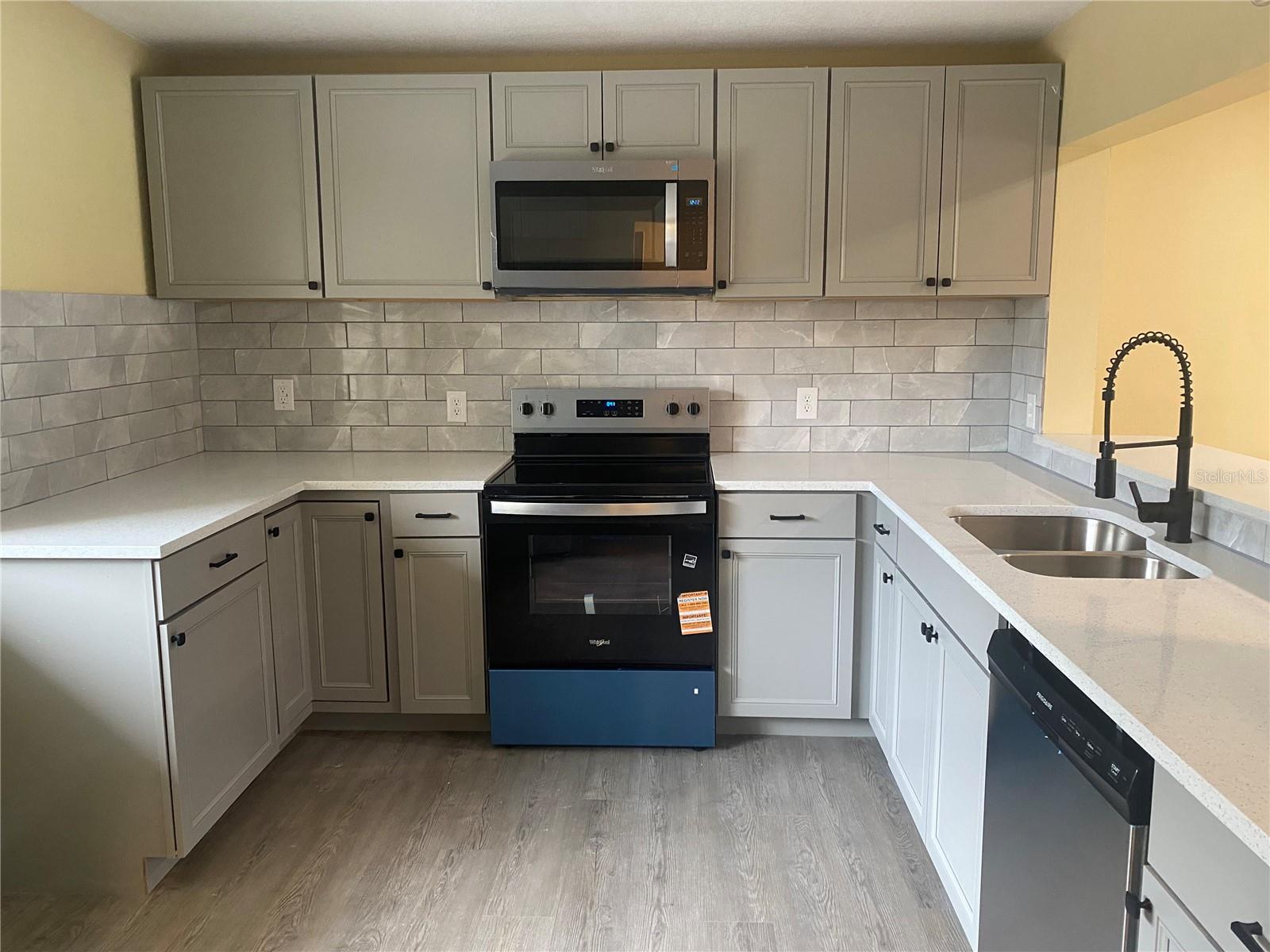 LAKE ARROWHEAD - Residential