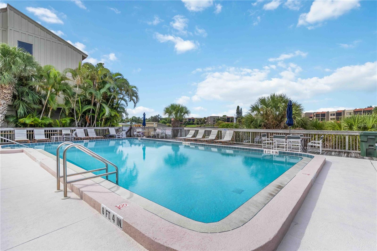 LAKE ARROWHEAD - Residential