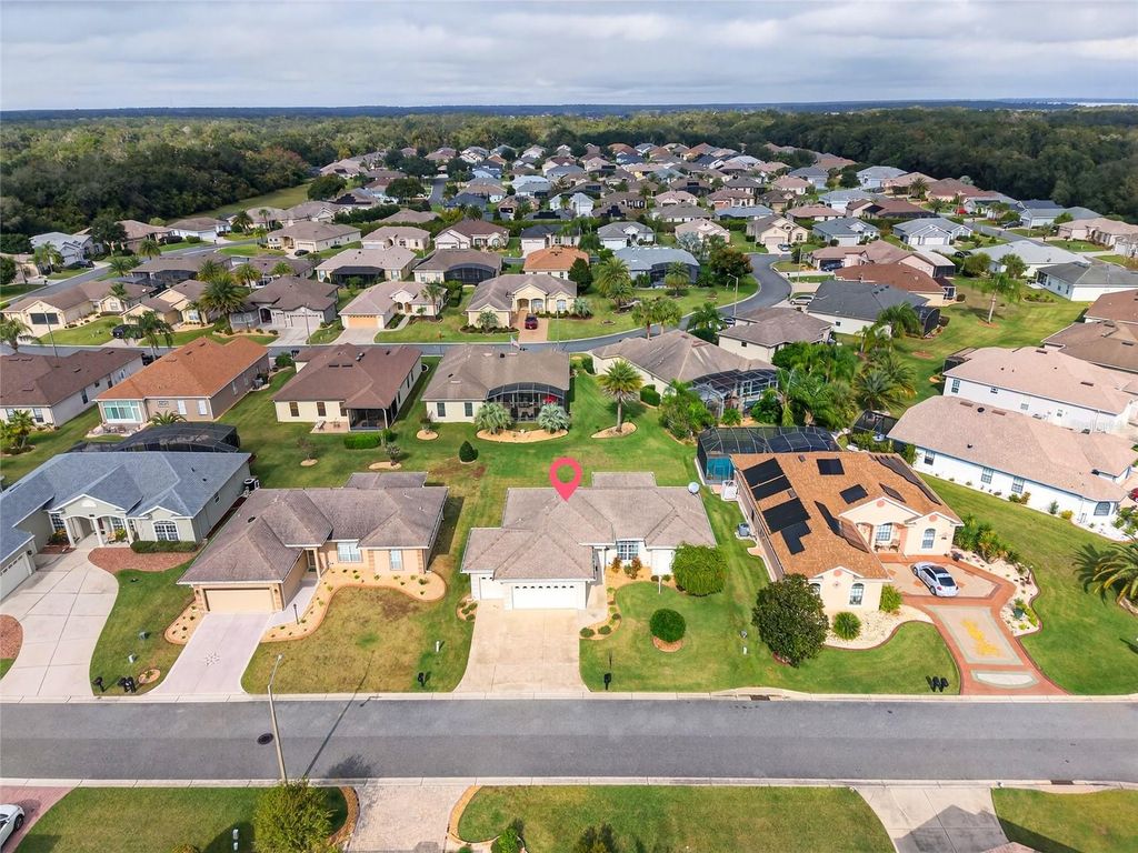 Photo of 11019 SE 170th Lane Road, Summerfield, FL 34491 (MLS # O6366131)