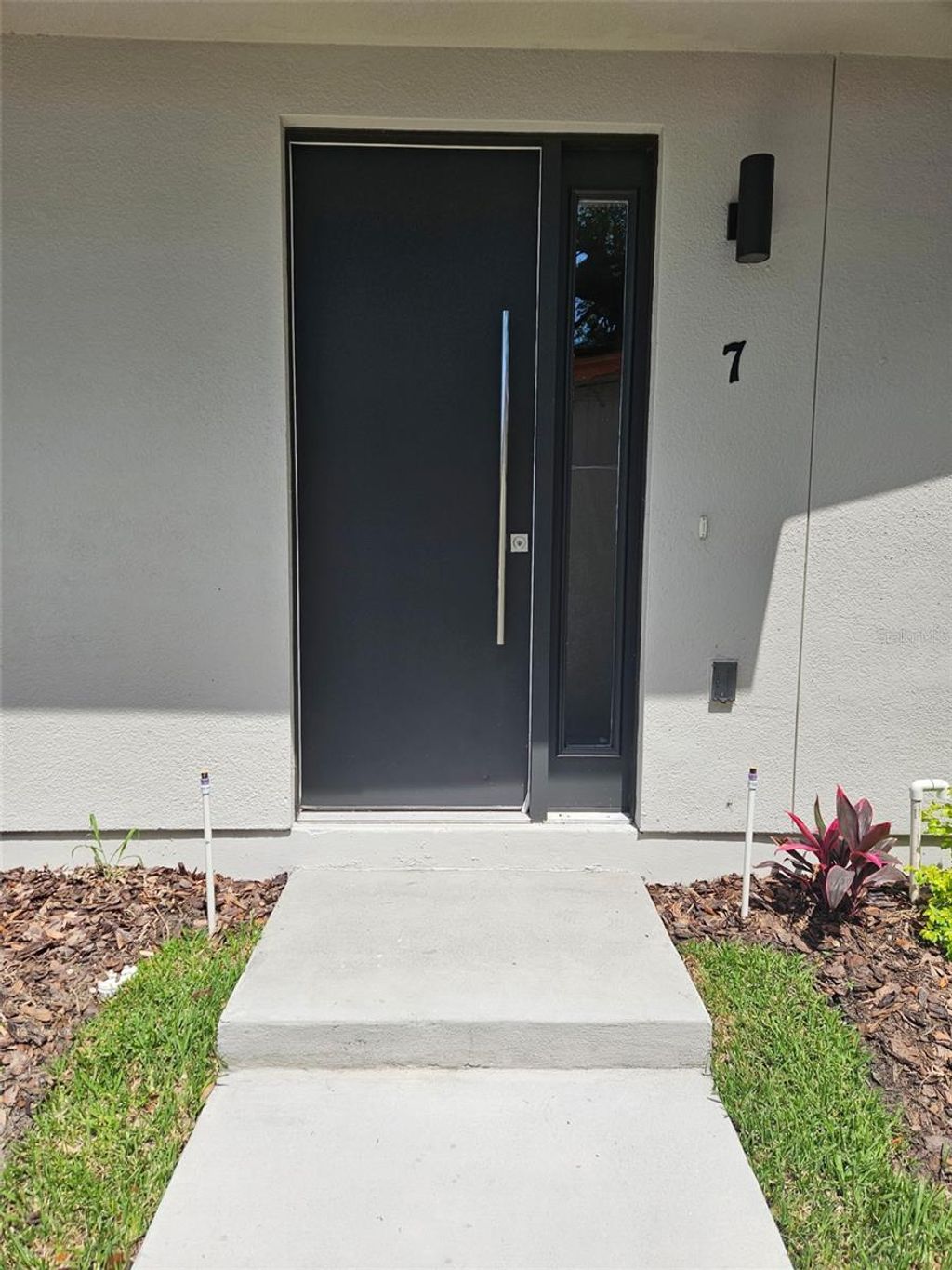 Photo of 2316 E Concord Street #7, Orlando, FL 32803 (MLS # O6408330)