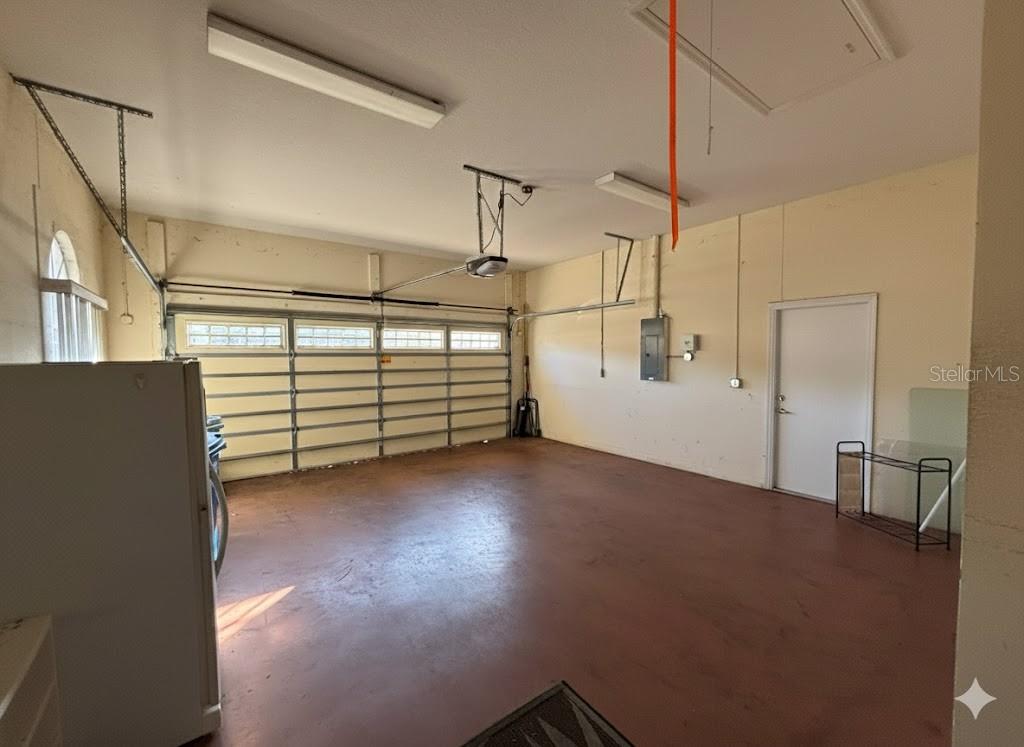 GATES LAKE REGION - Residential Lease