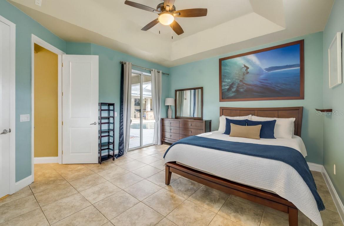 CRESTWOOD MANOR - Residential