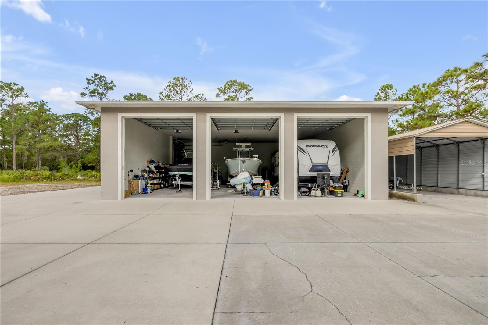 CRESTWOOD MANOR - Residential