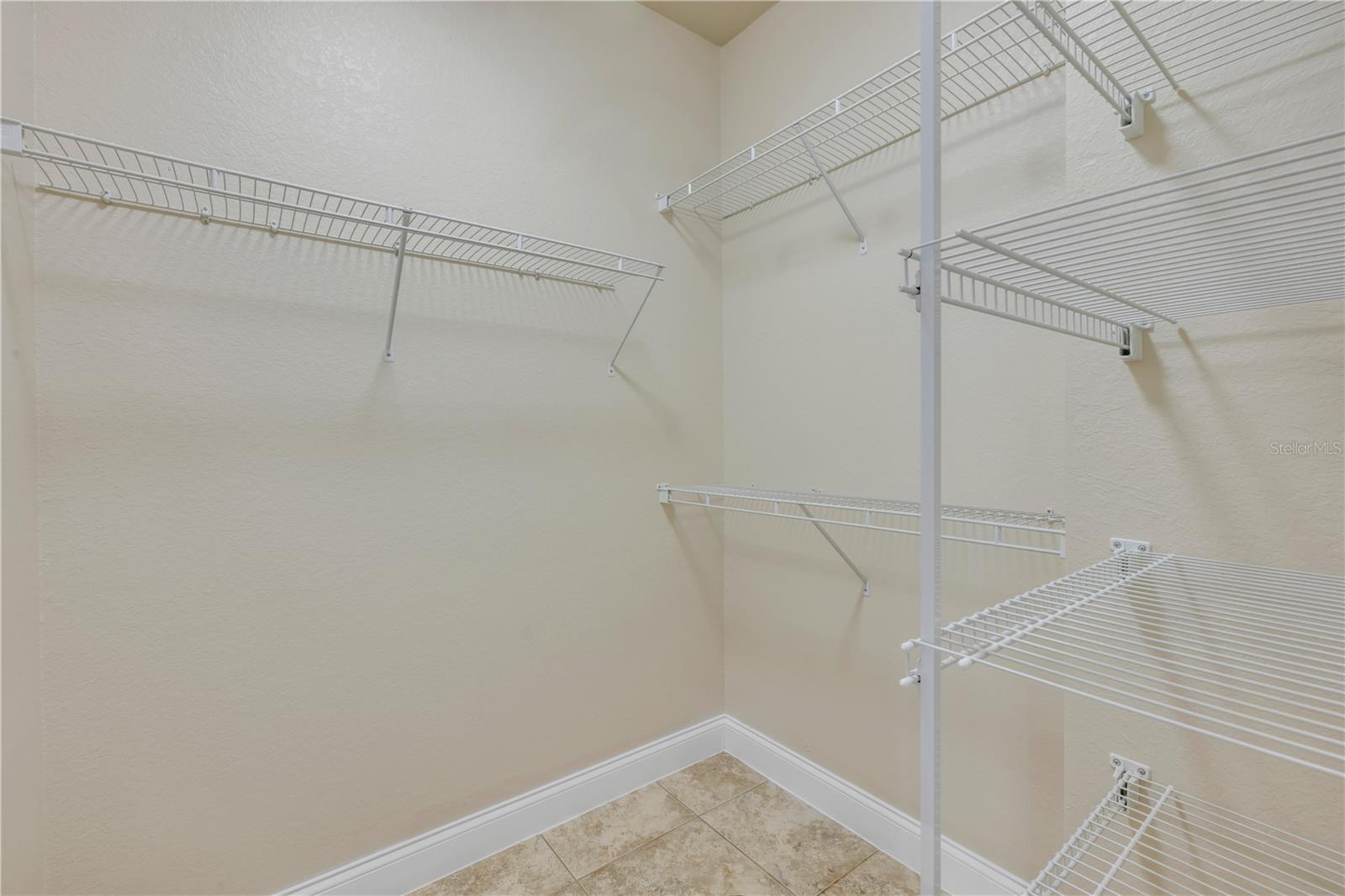 CRESTWOOD MANOR - Residential