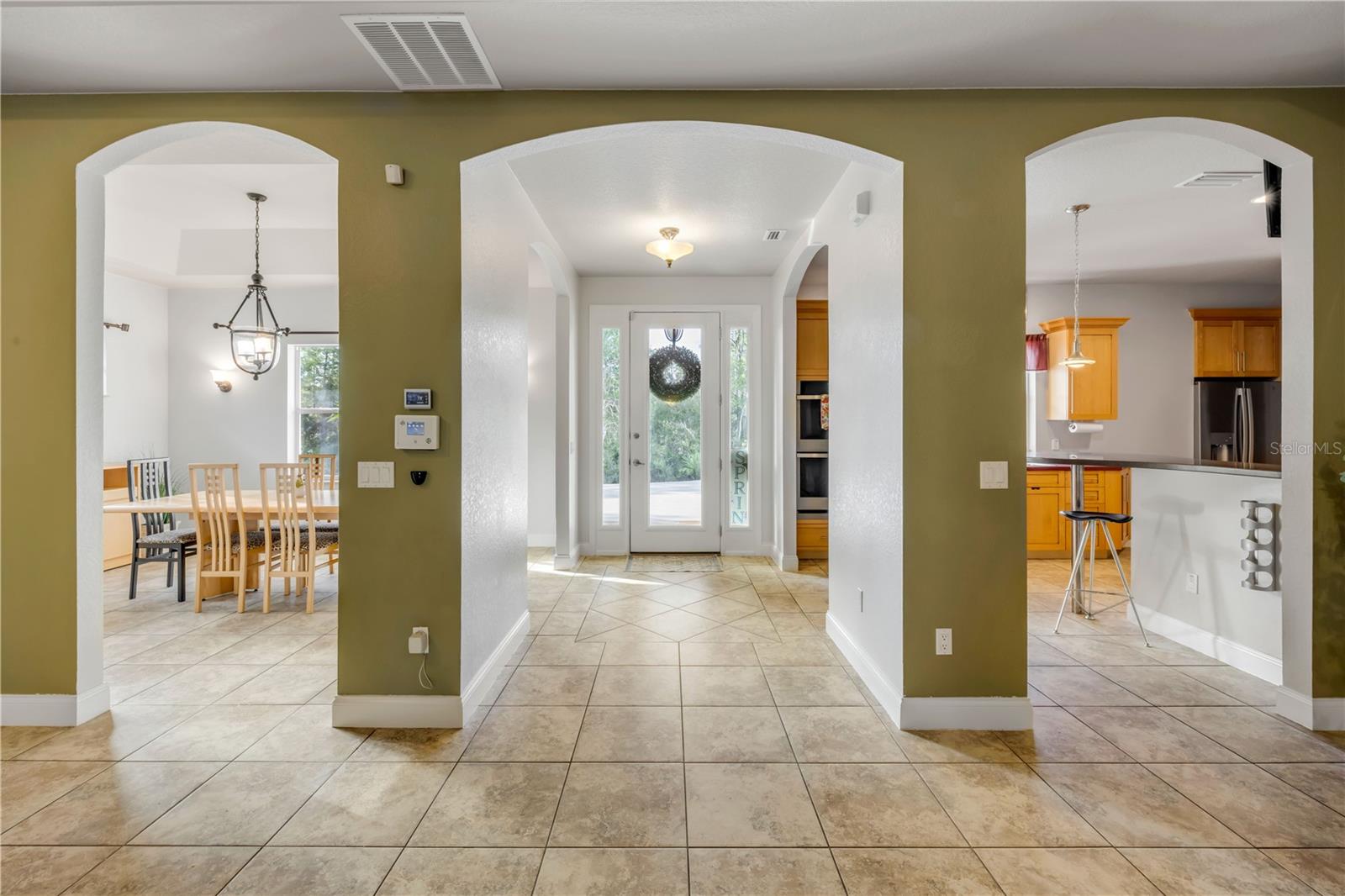 CRESTWOOD MANOR - Residential