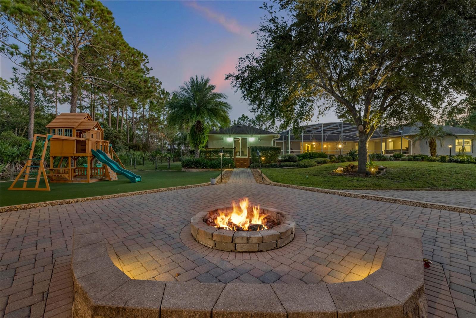 CRESTWOOD MANOR - Residential