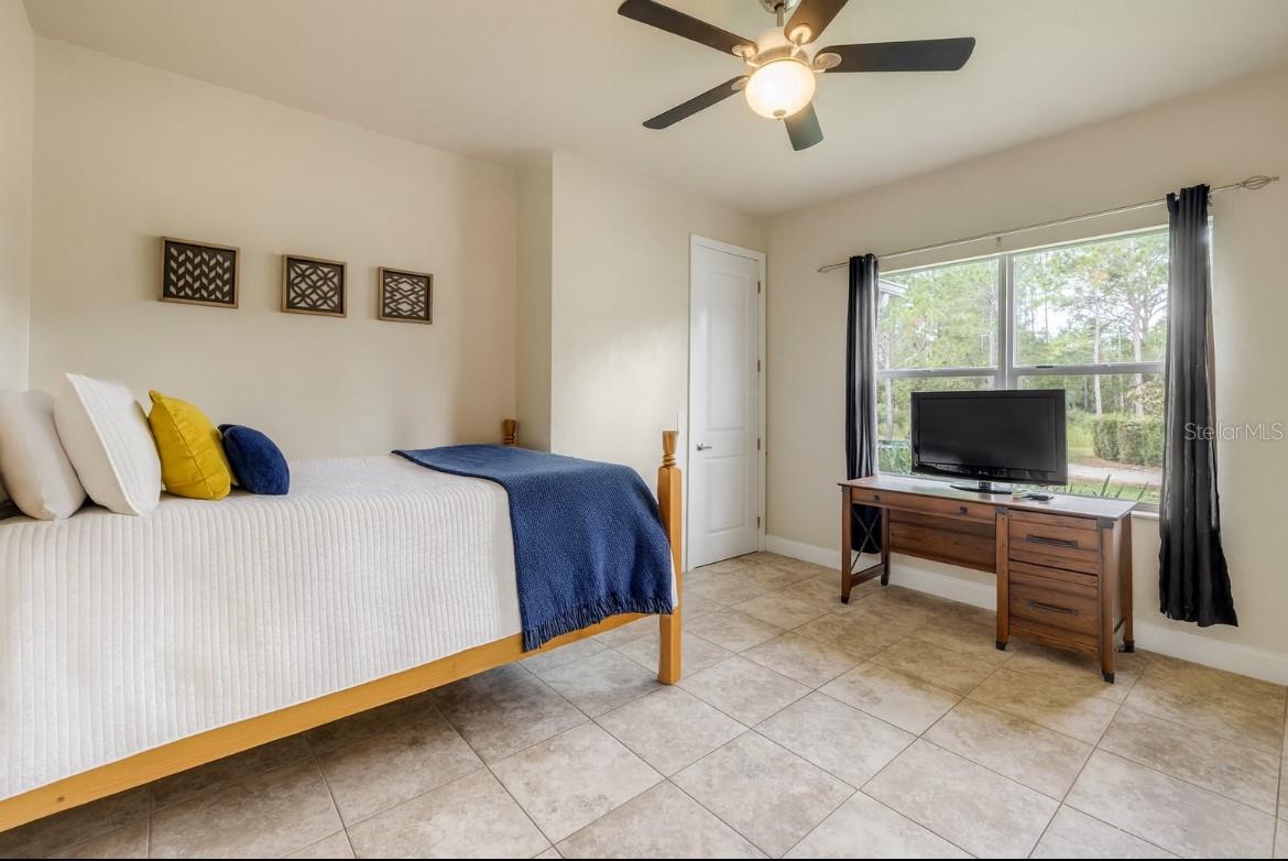 CRESTWOOD MANOR - Residential