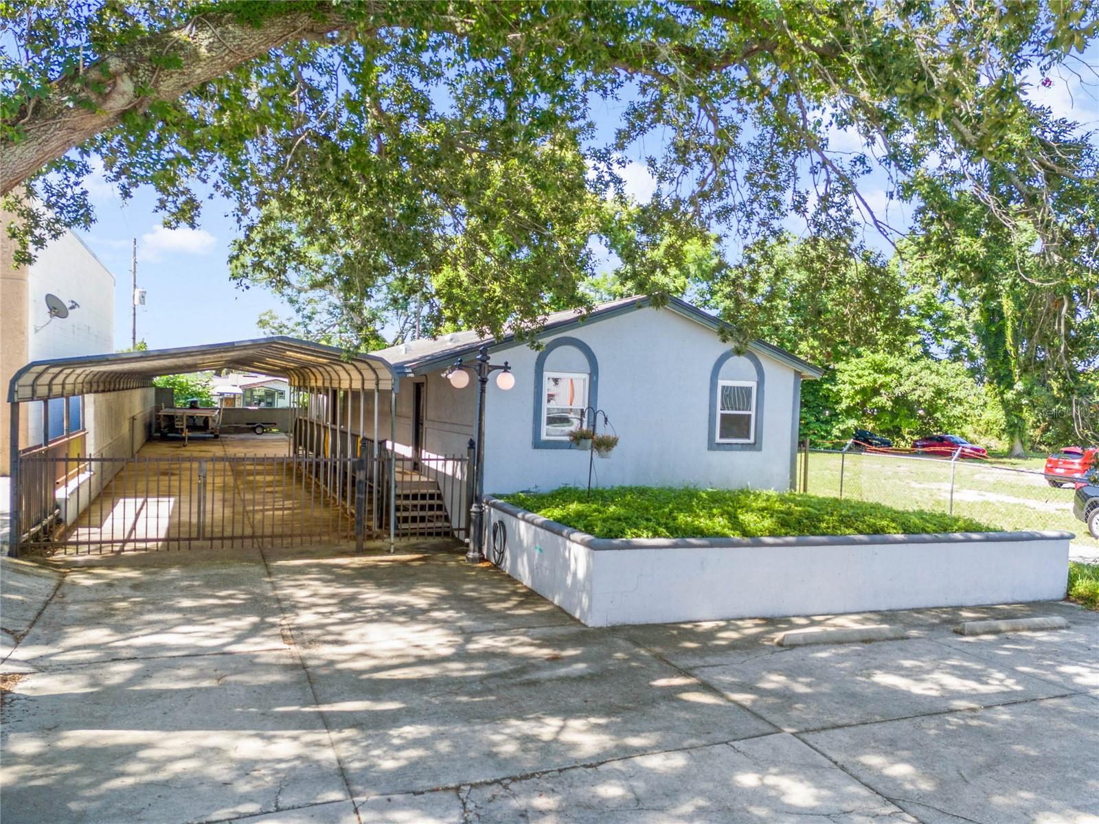 PRIME WINTER PARK LOCATION & SELLER FINANCING AVAILABLE!!! Ideal office and garage space with spacious reception area & 5 separate offices: one with glass sliding doors to covered walkway & parking area. Building also has a breakroom area, 2 separate bathrooms, high speed internet and cold AC! LARGE GARAGE has 2 'rolling bay doors’ with 12 foot ceiling & built-in storage. Perfect for a business, workshop or hobbyist! Garage dimensions: 32’x18’; Bay doors: 7’9”x7’10” & 9’10”x8’0”. See attachments for additional measurements.