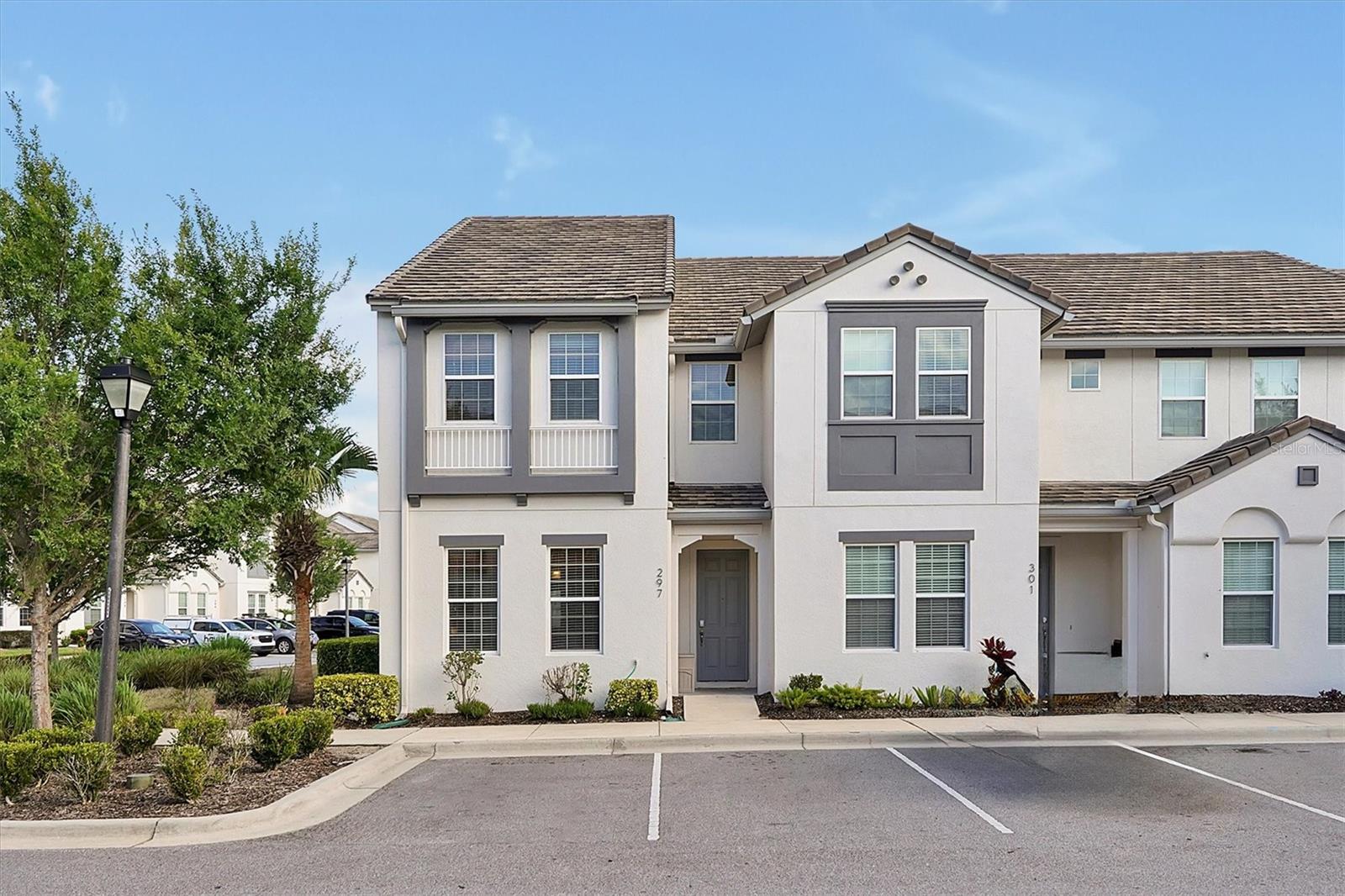 FESTIVAL PH 1 - Residential Lease