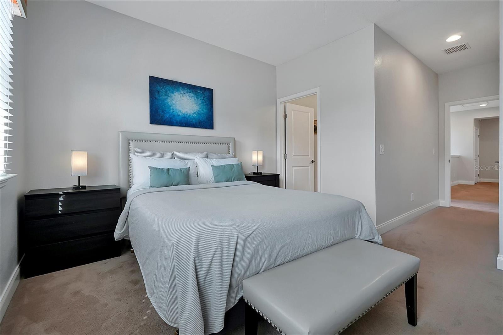 FESTIVAL PH 1 - Residential Lease