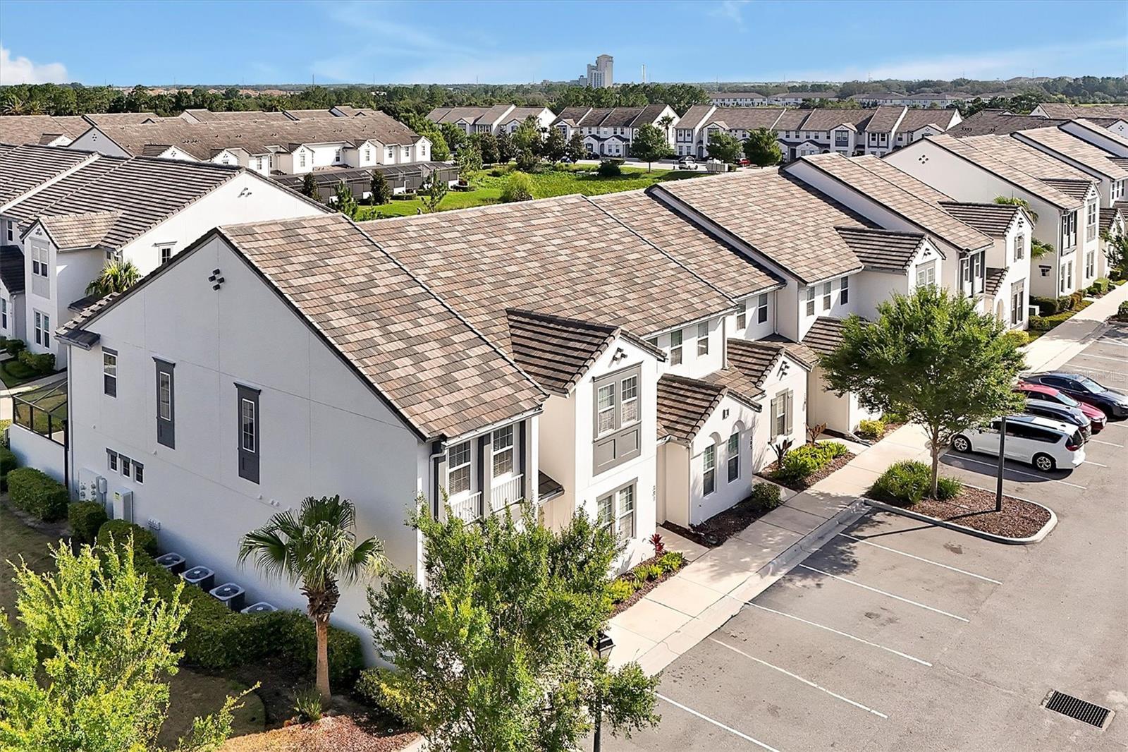 FESTIVAL PH 1 - Residential Lease