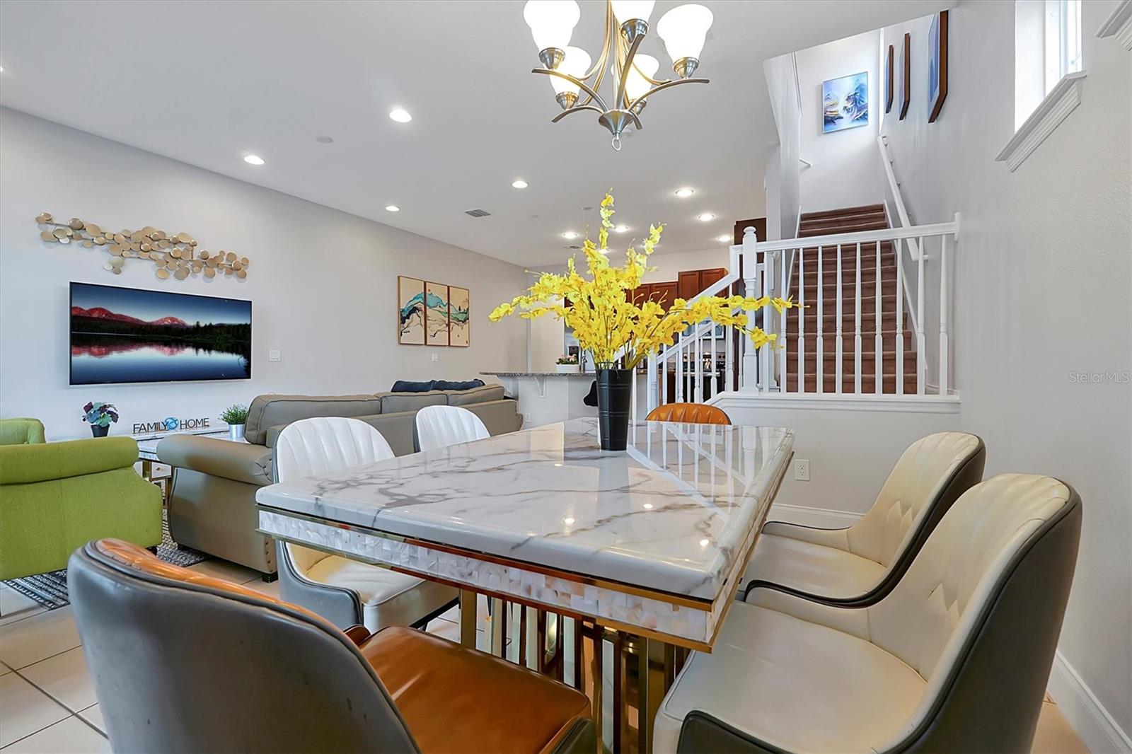 FESTIVAL PH 1 - Residential Lease