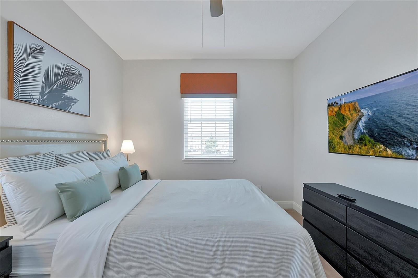 FESTIVAL PH 1 - Residential Lease