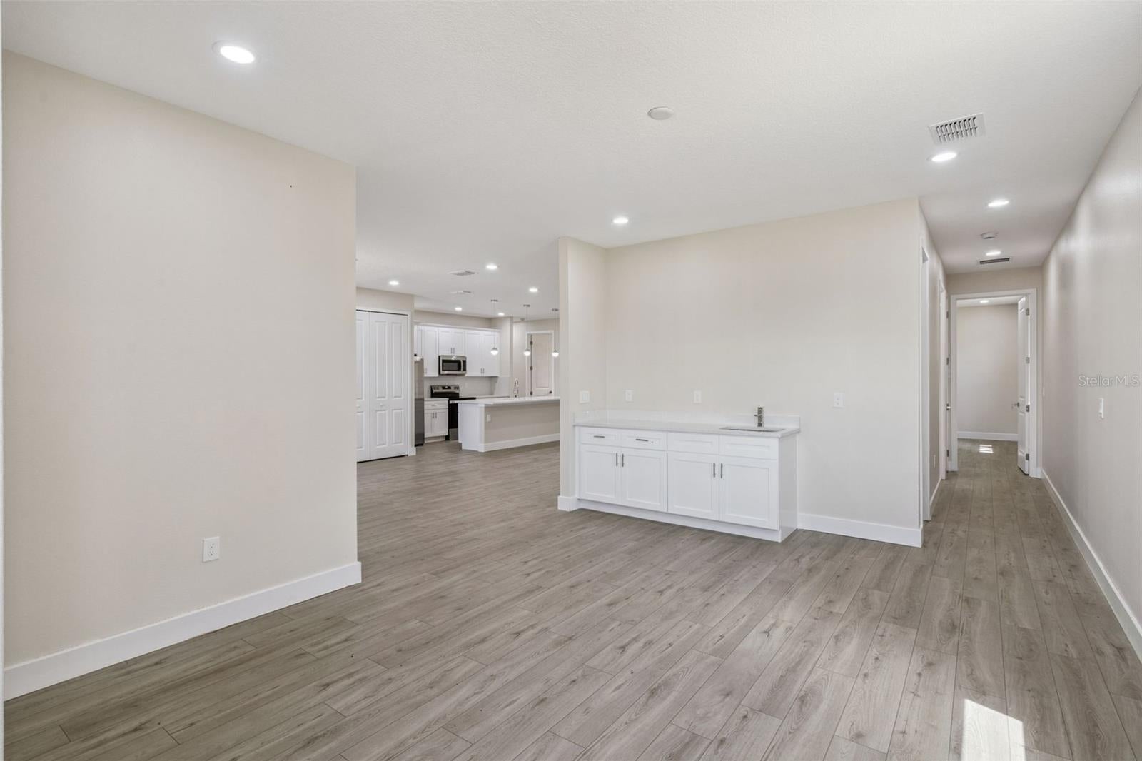 1444 SARASOTA DRIVE