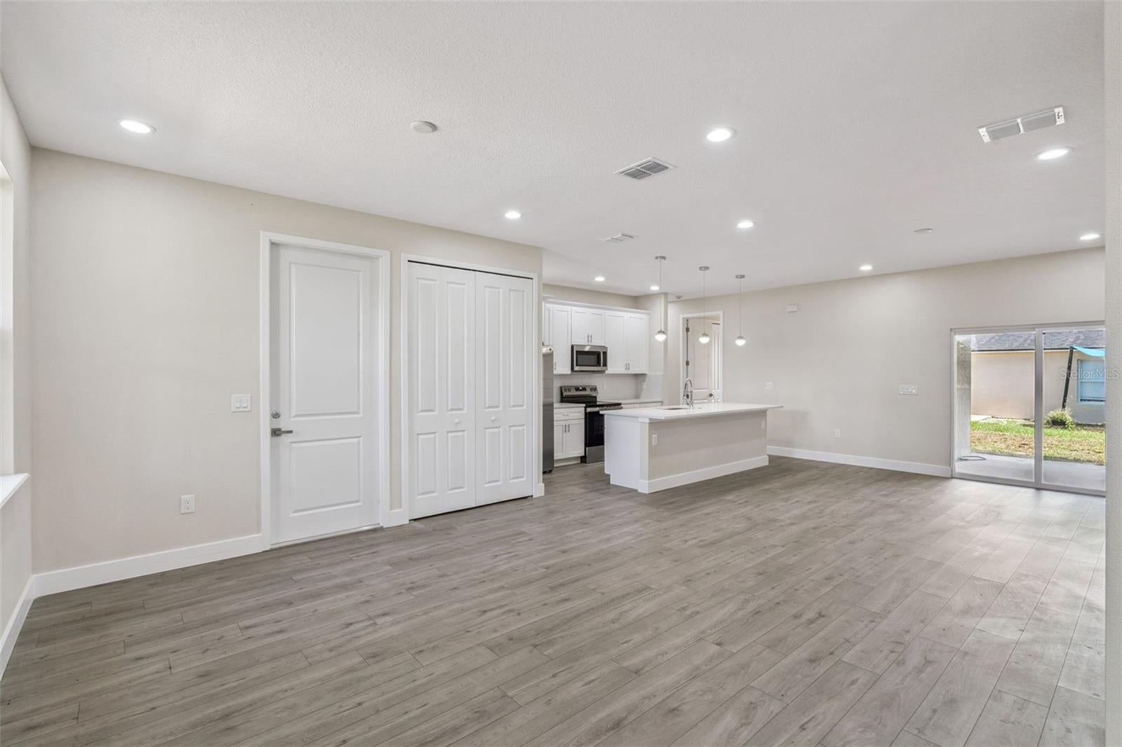 1444 SARASOTA DRIVE