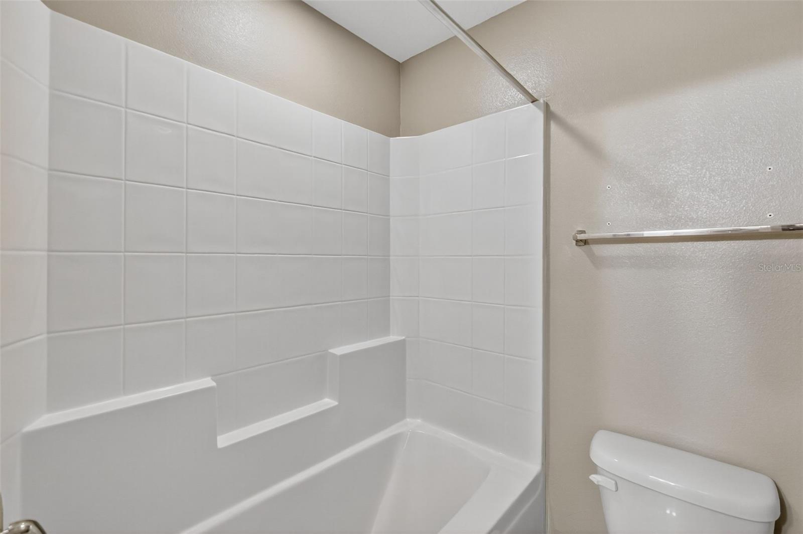 PLYMOUTH CREEK ESTATES - Residential