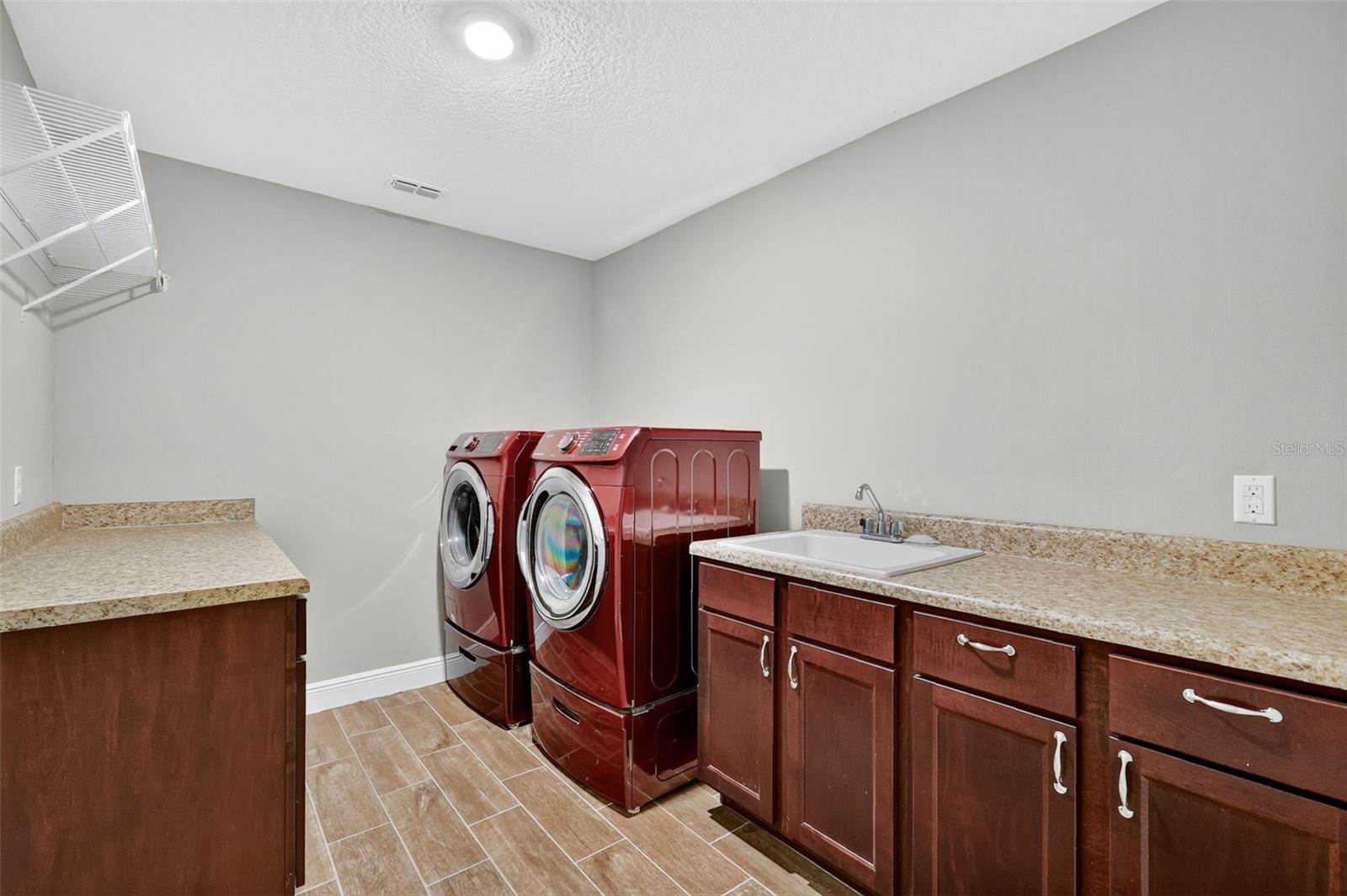 PLYMOUTH CREEK ESTATES - Residential