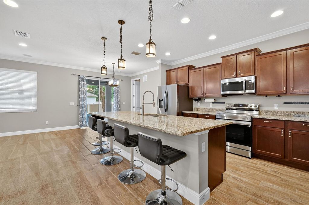 Photo of 23529 Shallow Avenue, Sorrento, FL 32776 (MLS # G5101597)