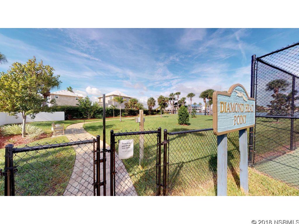 Diamond Head Point Condo - Residential