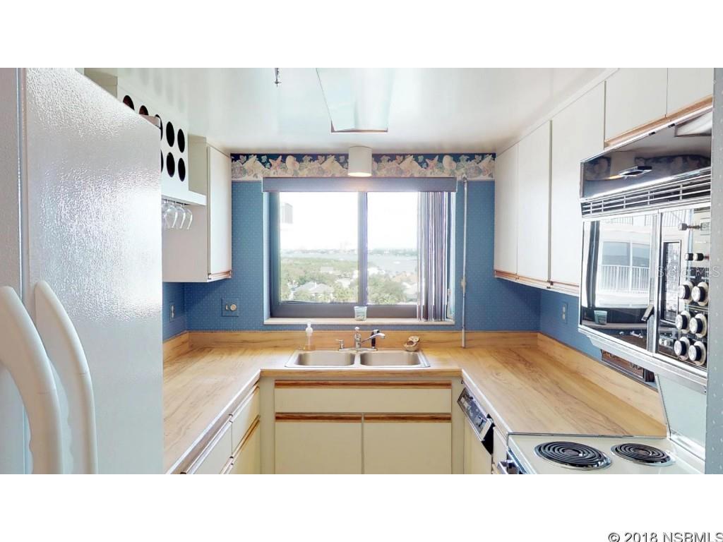 Diamond Head Point Condo - Residential