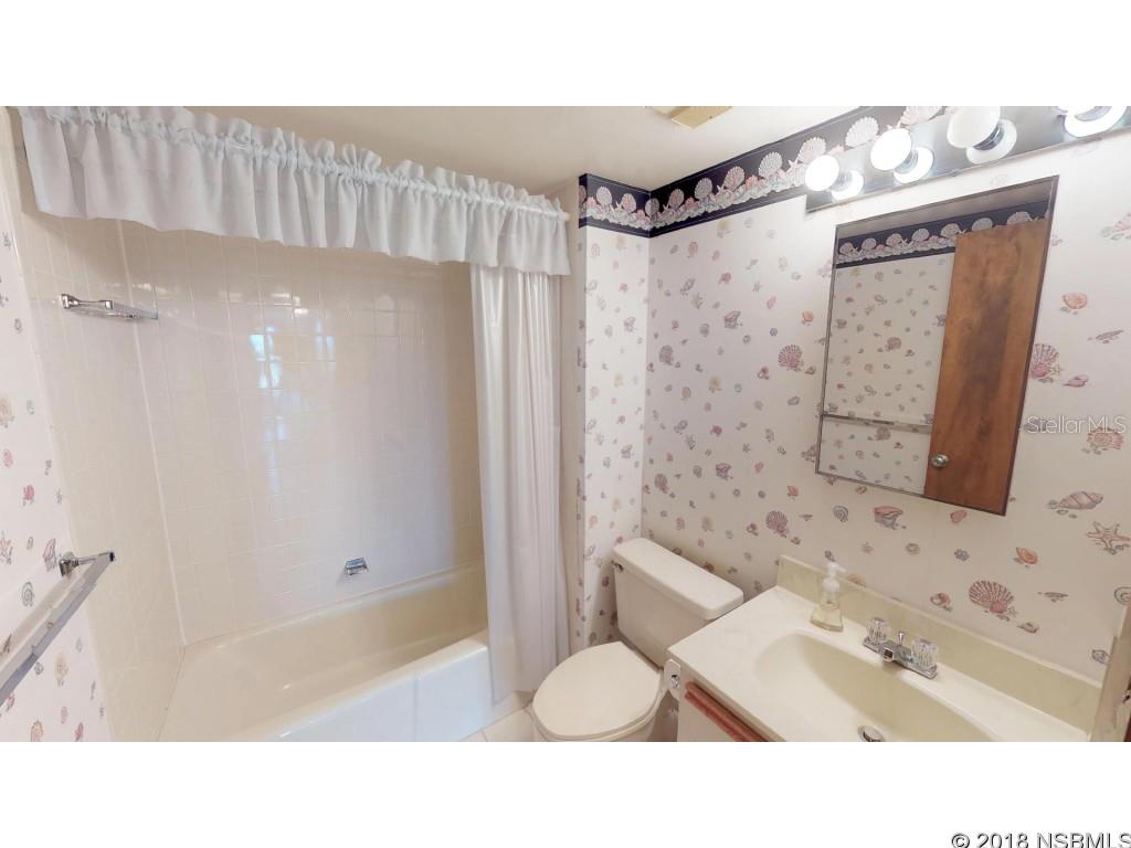 Diamond Head Point Condo - Residential