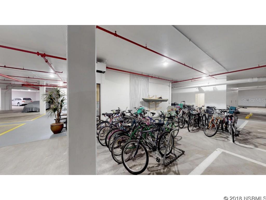 Diamond Head Point Condo - Residential